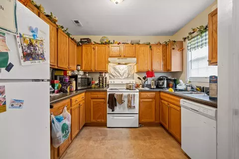 4515 Denfield St, Durham, NC 27704 photo 2