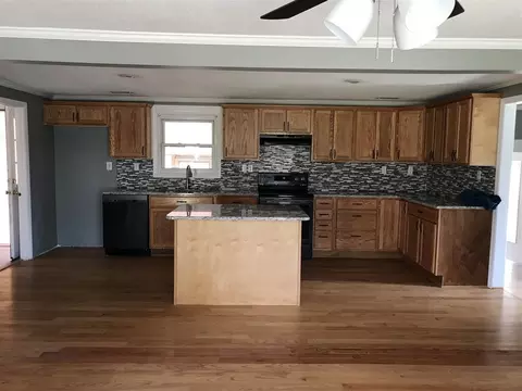 927 Spruce Pine Trl, Durham, NC 27705 photo 4