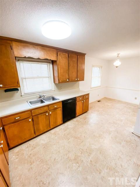 5114 Long Leaf Dr, Durham, NC 27712 photo 7