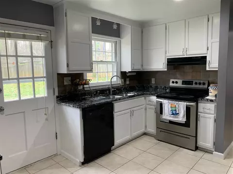 6113 Summerfield Dr, Durham, NC 27712 photo 13