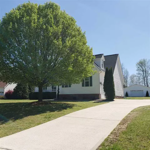 129 Leach Dr, Garner, NC 27529 photo 2