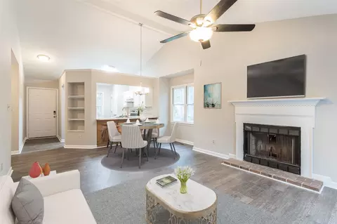 1302 Logan St, Durham, NC 27704 photo 2