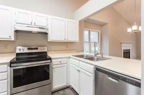 1302 Logan St, Durham, NC 27704 photo 9