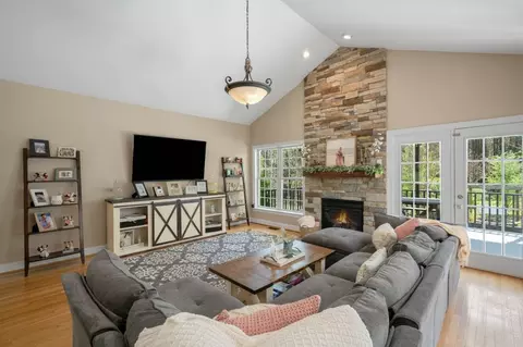 65 Godwin Rd, Benson, NC 27504 photo 6