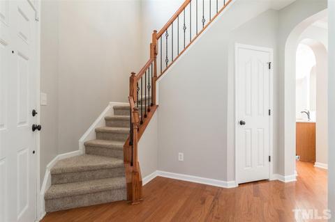 6042 Mcdevon Dr, Raleigh, NC 27617 photo 3