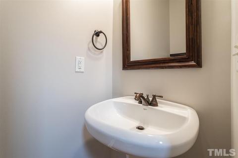 6042 Mcdevon Dr, Raleigh, NC 27617 photo 13