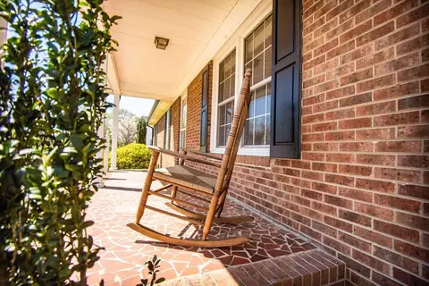 108 Marion Dr, Erwin, NC 28339 photo 2