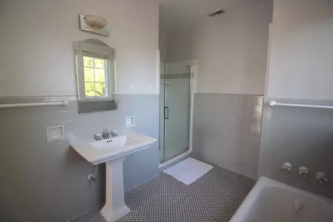 320 W Trinity Ave, Durham, NC 27701 photo 12