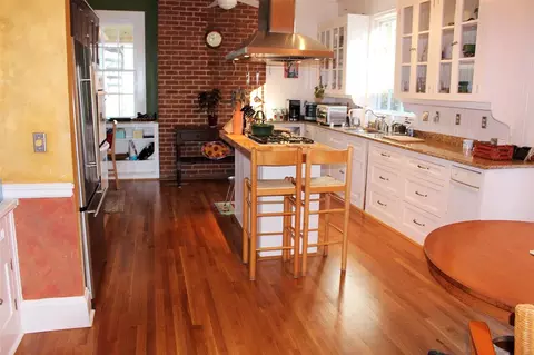 320 W Trinity Ave, Durham, NC 27701 photo 4