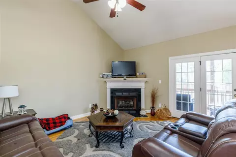 33 Pleasant Ln, Willow Spring, NC 27592 photo 9