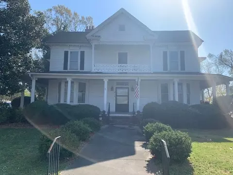 412 S Main St, Roxboro, NC 27573 photo 3