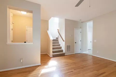 562 E Martin St, Raleigh, NC 27601 photo 6