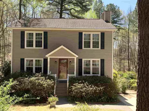 404 E Dynasty Dr, Cary, NC 27513 photo 2