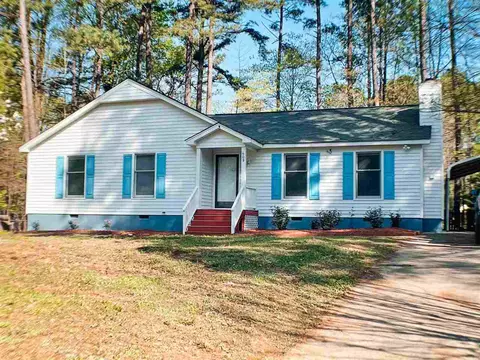 409 E Dynasty Dr, Cary, NC 27513 photo 1
