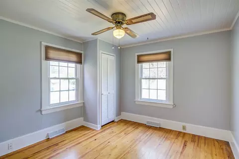 214 E Holt St, Smithfield, NC 27577 photo 9