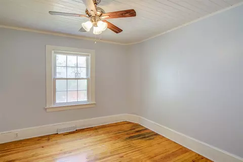 214 E Holt St, Smithfield, NC 27577 photo 12