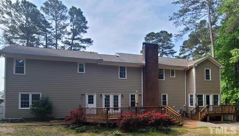 1711 N Wall St, Benson, NC 27504 photo 2