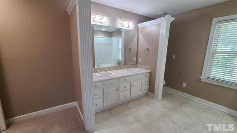 1711 N Wall St, Benson, NC 27504 photo 23