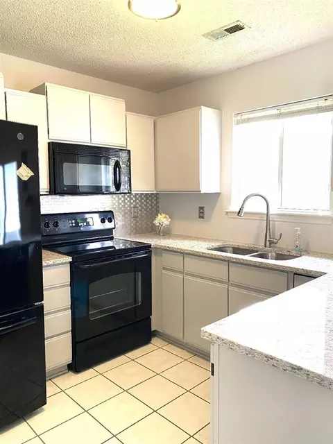 2209 Collier Dr, Durham, NC 27707 photo 4