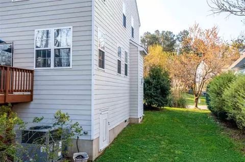 1009 Sophomore Ct, Durham, NC 27713 photo 10