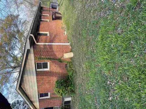 622 Troy St, Durham, NC 27703 photo 3