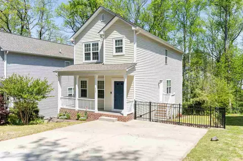402 Baucom St, Apex, NC 27502 photo 2