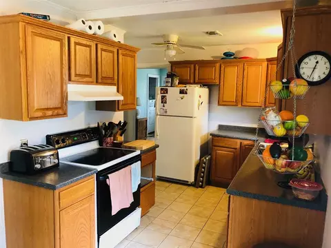509 E Church St, Smithfield, NC 27577 photo 10