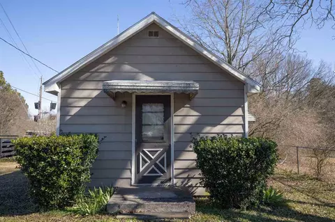902 E Main St, Clayton, NC 27520 photo 1