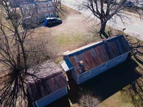 902 E Main St, Clayton, NC 27520 photo 11