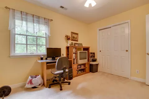8 Firethorn Ct, Durham, NC 27712 photo 16