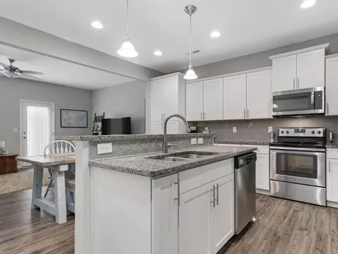 426 Irving Way, Durham, NC 27703 photo 5