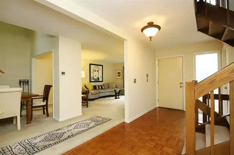 5 Stoneridge Cir, Durham, NC 27705 photo 2