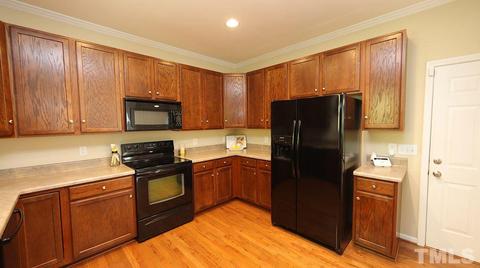 130 Roan Dr, Garner, NC 27529 photo 8