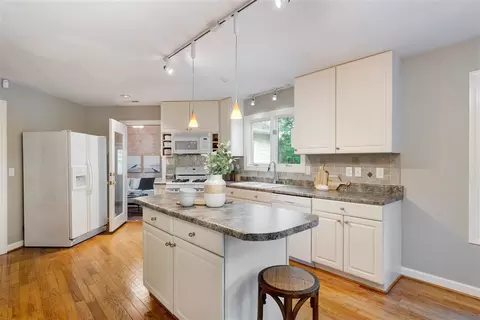 6708 Lipscomb Dr, Durham, NC 27712 photo 17