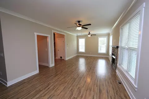 4521 Gresham Dr, Oxford, NC 27565 photo 4