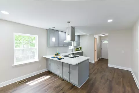 3606 Dearborn Dr, Durham, NC 27704 photo 9