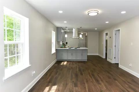 3606 Dearborn Dr, Durham, NC 27704 photo 8