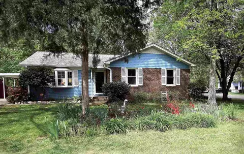 1602 Rowemont Dr, Durham, NC 27705 photo 2