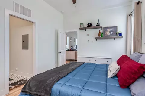 587 E Cabarrus St, Raleigh, NC 27601 photo 14