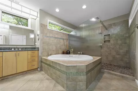3905 Darby Rd, Durham, NC 27707 photo 12