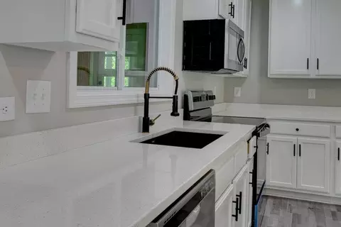 618 Bernice St, Durham, NC 27703 photo 7