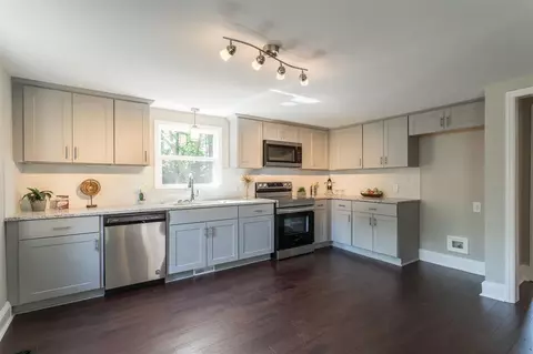 11 Zelko Ct, Durham, NC 27705 photo 2