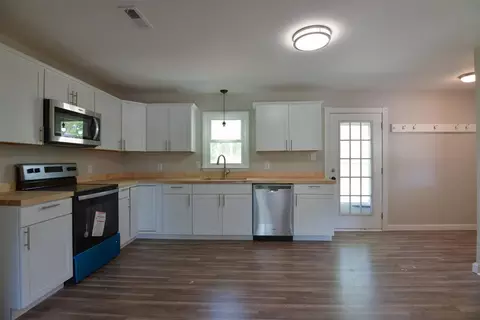 64 Crestview Pl, Spring Lake, NC 28390 photo 5