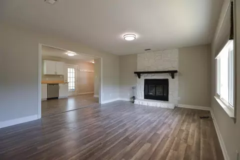64 Crestview Pl, Spring Lake, NC 28390 photo 3