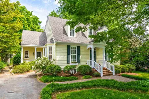 1702 Pineview St, Raleigh, NC 27608 photo 1