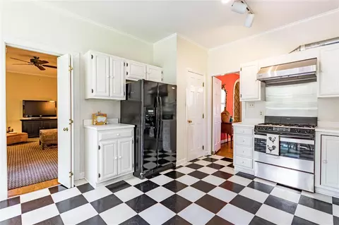 1702 Pineview St, Raleigh, NC 27608 photo 15