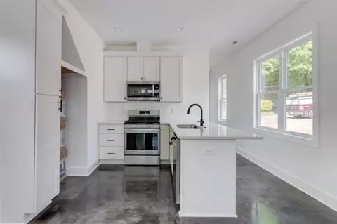 1122 C Gurley St, Durham, NC 27701 photo 3