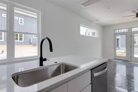 1122 C Gurley St, Durham, NC 27701 photo 5