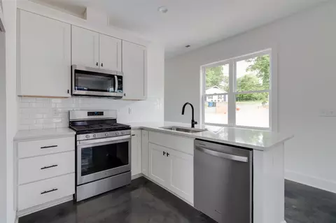 1122 C Gurley St, Durham, NC 27701 photo 4