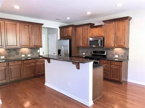 6015 Mcdevon Dr, Raleigh, NC 27617 photo 2
